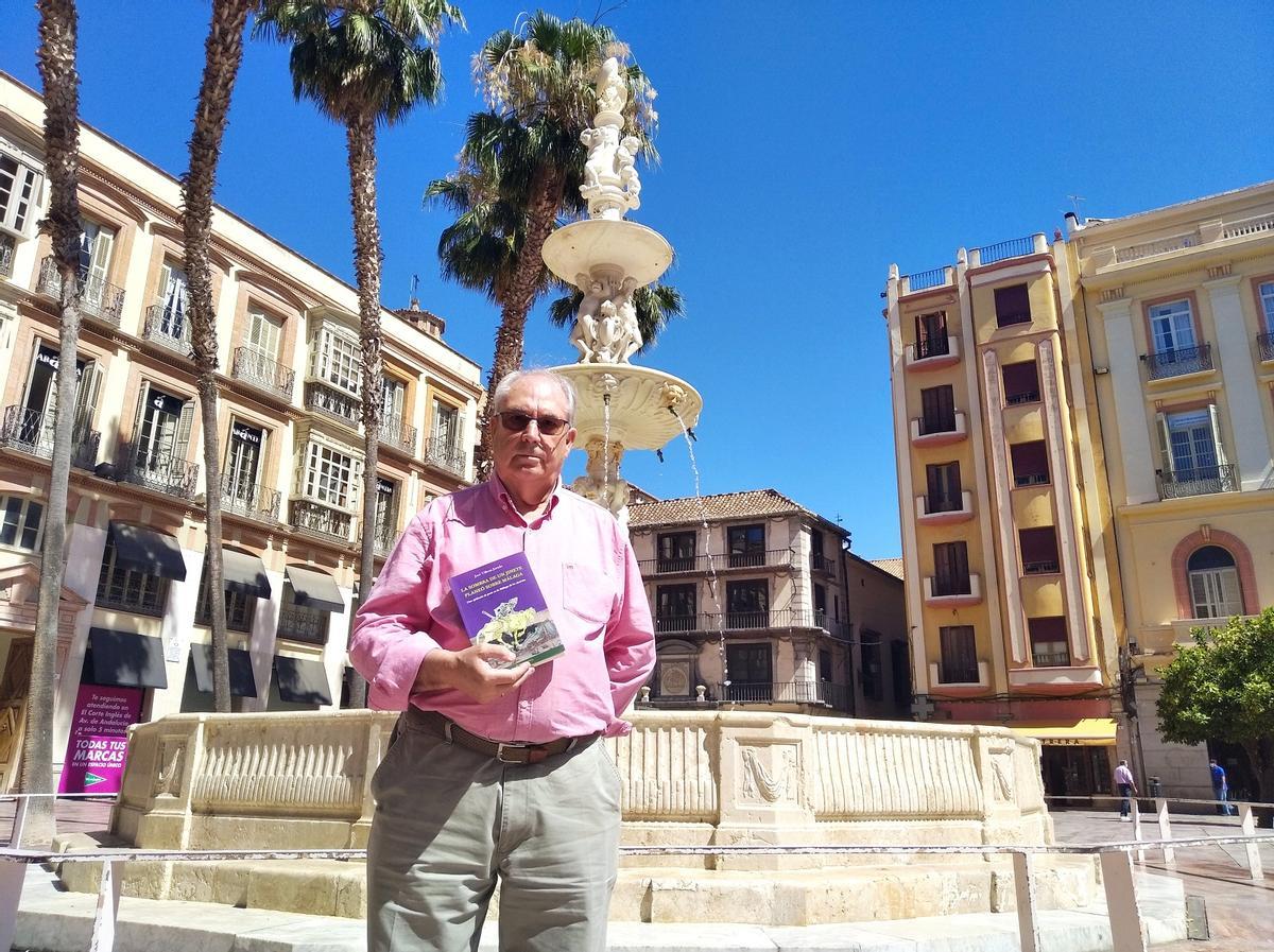 El historiador, con su novela de la Málaga del XVII, esta semana en la antigua plaza mayor de la ciudad.
