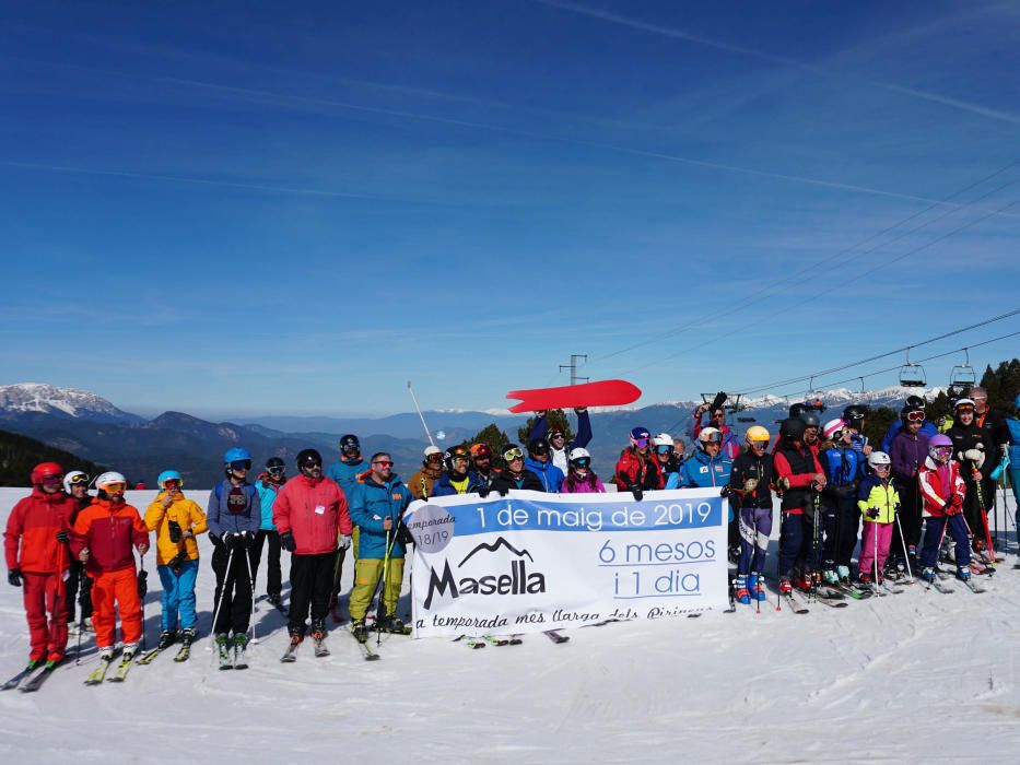 Masella tanca la temporada d'esquí amb màniga curta