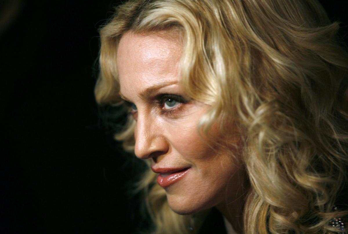 Madonna cancela su gira tras una infección bacteriana grave que le hizo ingresar en la UCI