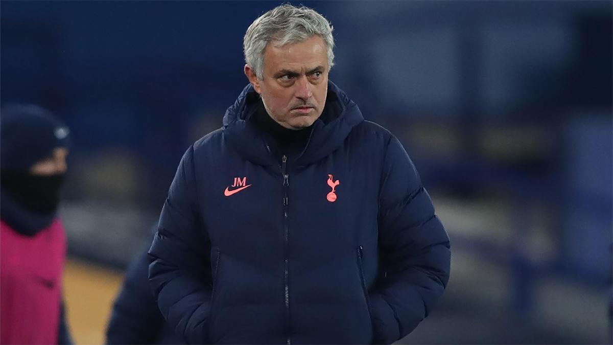 Mourinho durante el partido de la FA Cup ante el Everton