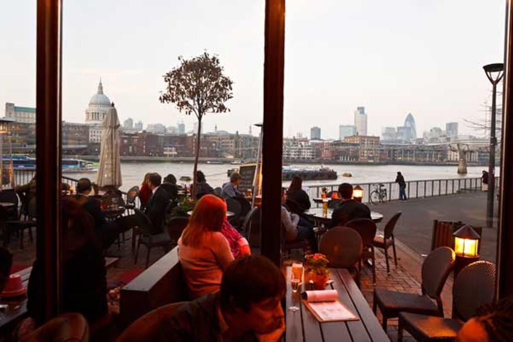 Café Founders Arms en Londres.