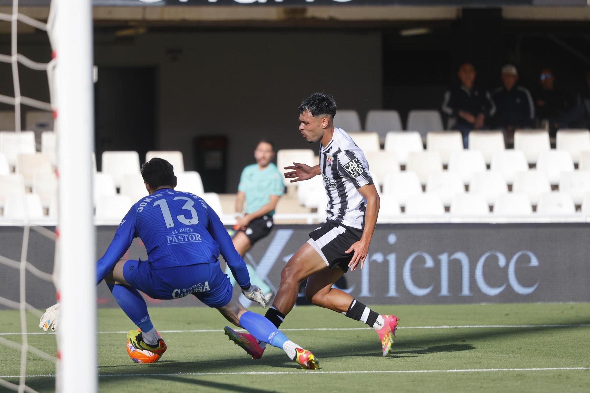 La victoria del FC Cartagena ante el Racing, en imágenes