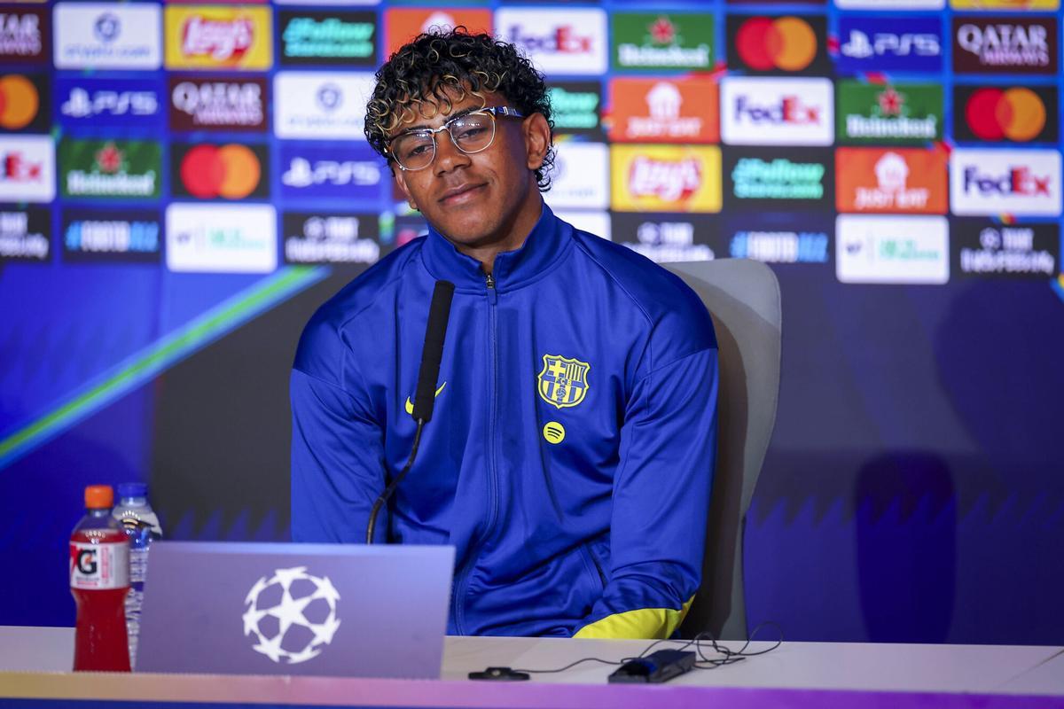 Lamine Yamal, en la rueda de prensa que ofreció en el Metropolitano.