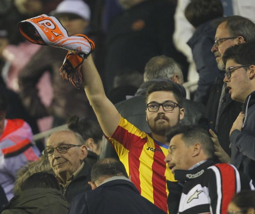 Bronca en Mestalla: la afición ya no puede más