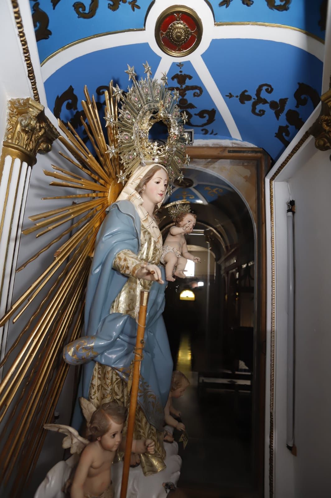 Roban en la parroquia Nuestra Señora del Rosario de Fontanars dels Alforins