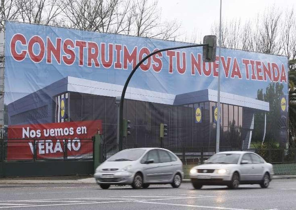 lidl-reforma-su-nueva-nave-en-avenida-de-madrid