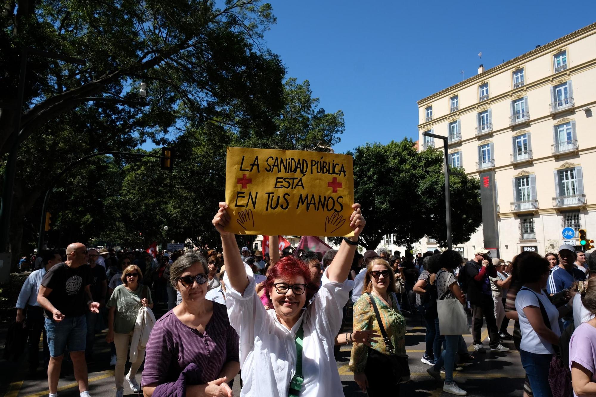 La manifestación en defensa de la Sanidad pública reúne a más de 7.000 personas en Málaga