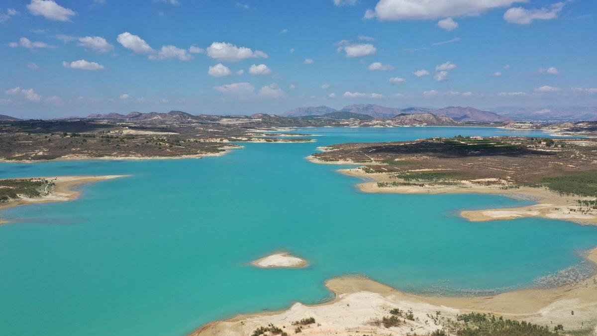 Embalse de la Pedrera, ahora al 43 % de su capacidad, tras superar el 50 % el pasado mes de junio