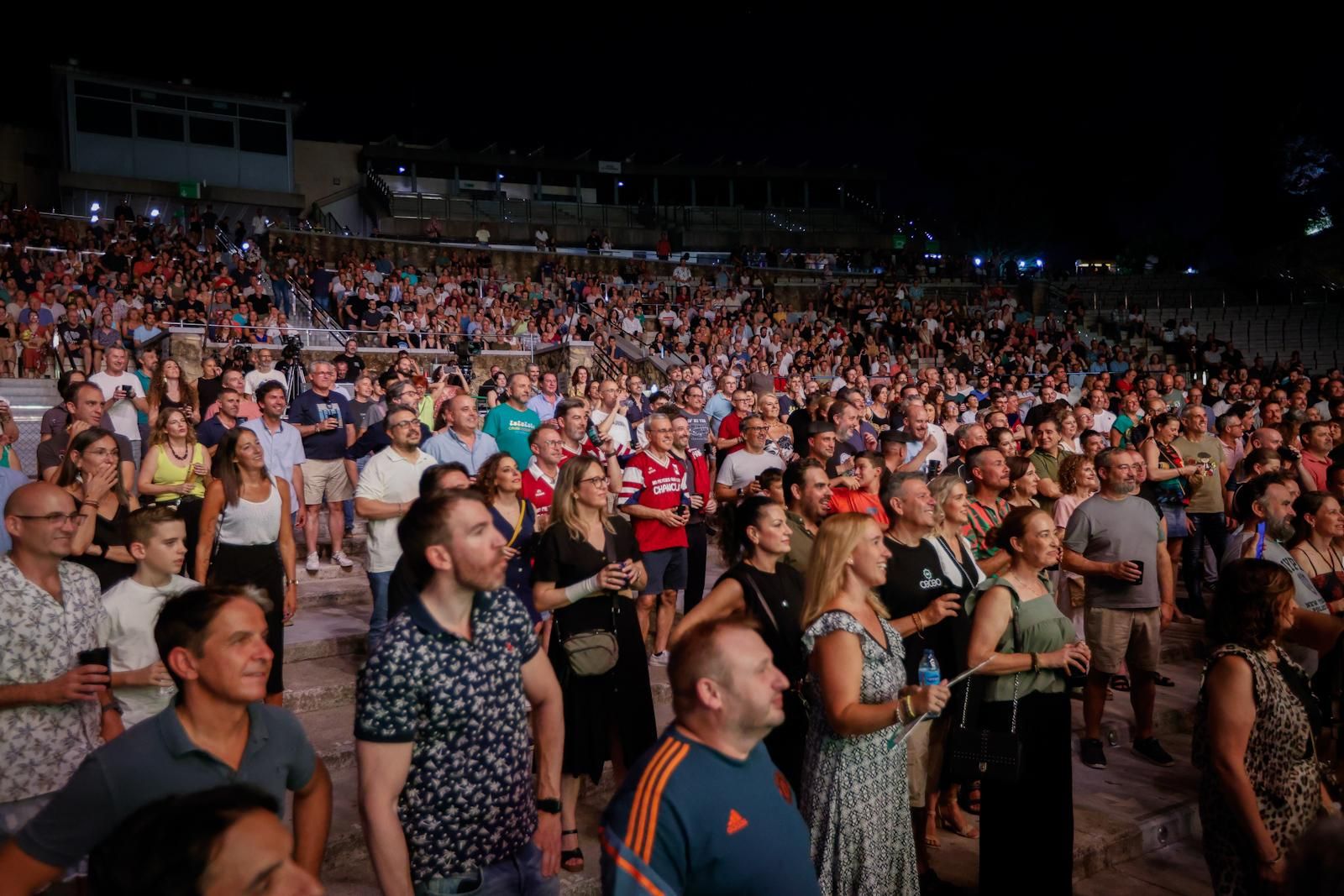 Los No me pises llenan de ritmo y humor el Festival de la Guitarra