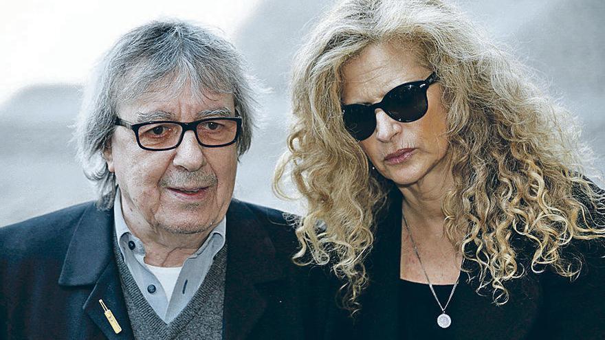 Bill Wyman y Suzanne Acosta.