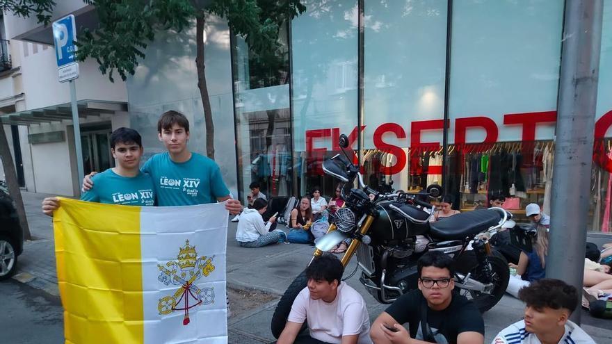 Jóvenes del colegio María Auxiliadora de Zaragoza viajan a Madrid para vivir un encuentro inolvidable con el Papa León XIV