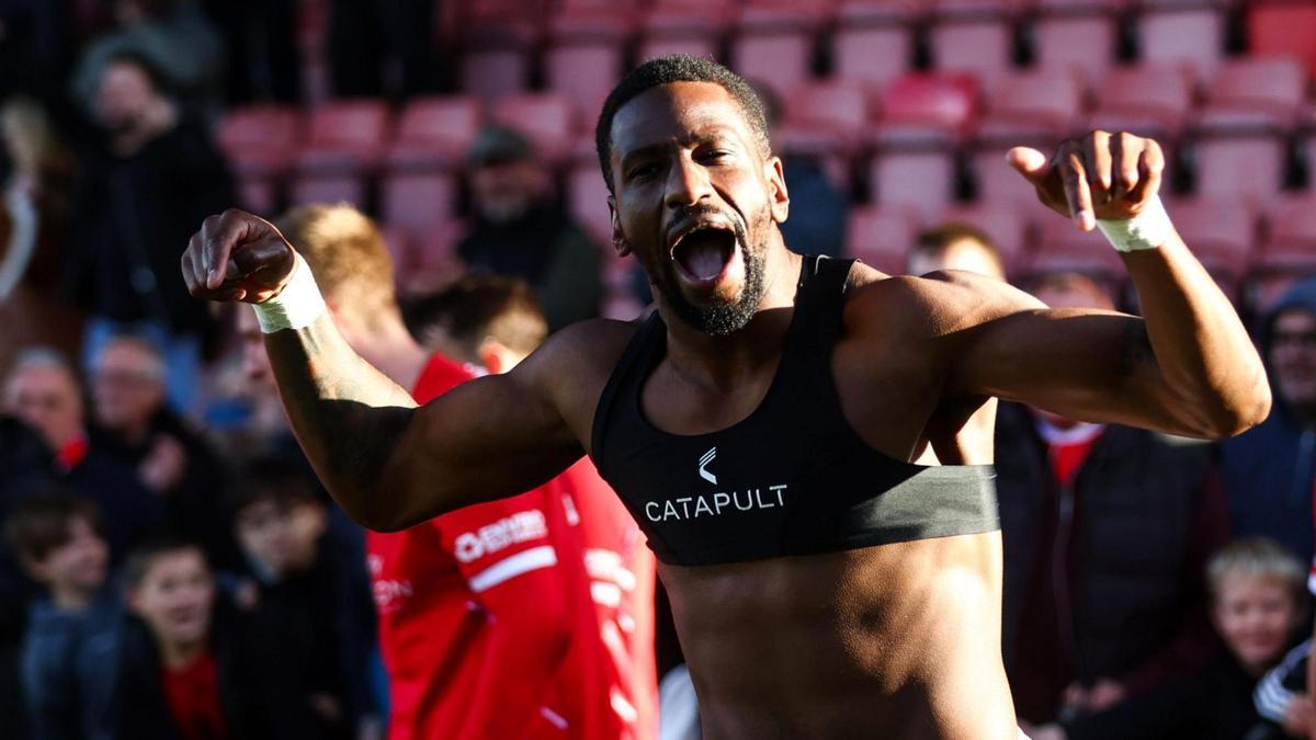 Omar Bogle ha marcado nueve goles en 34 partidos con el Crewe desde que llegó en julio de 2024