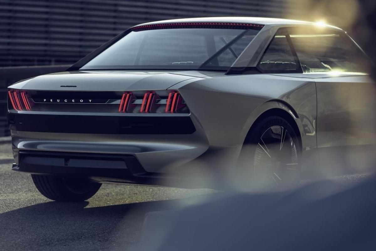 El Peugeot e-Legend Concept