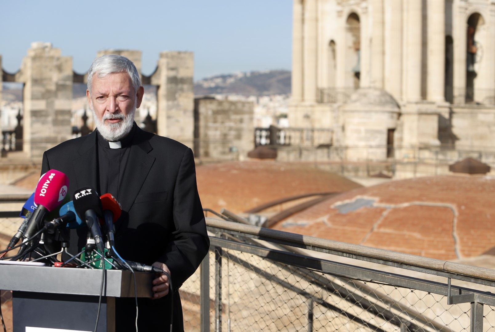 Campaña del Obispado para buscar fondos para construir el tejado de la Catedral