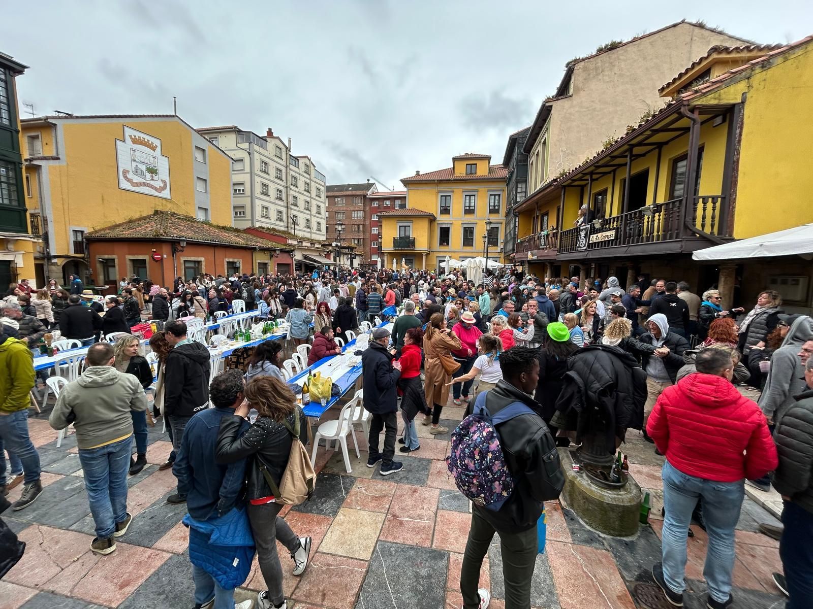 EN IMÁGENES: Avilés desborda con la Comida en la Calle