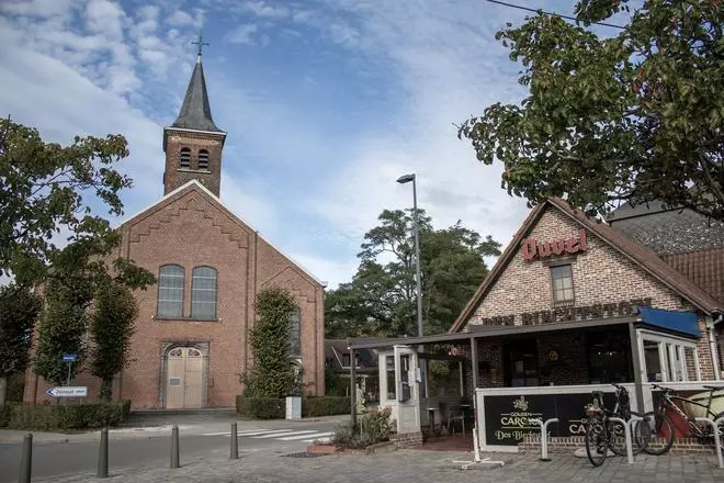 El sueño de muchos: dormir junto a una fábrica de cerveza en Bélgica