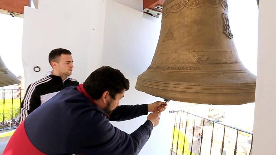 Almoradí recuerda el terremoto que sacudió la comarca hace 188 años con el volteo de la campana que avisó del seísmo