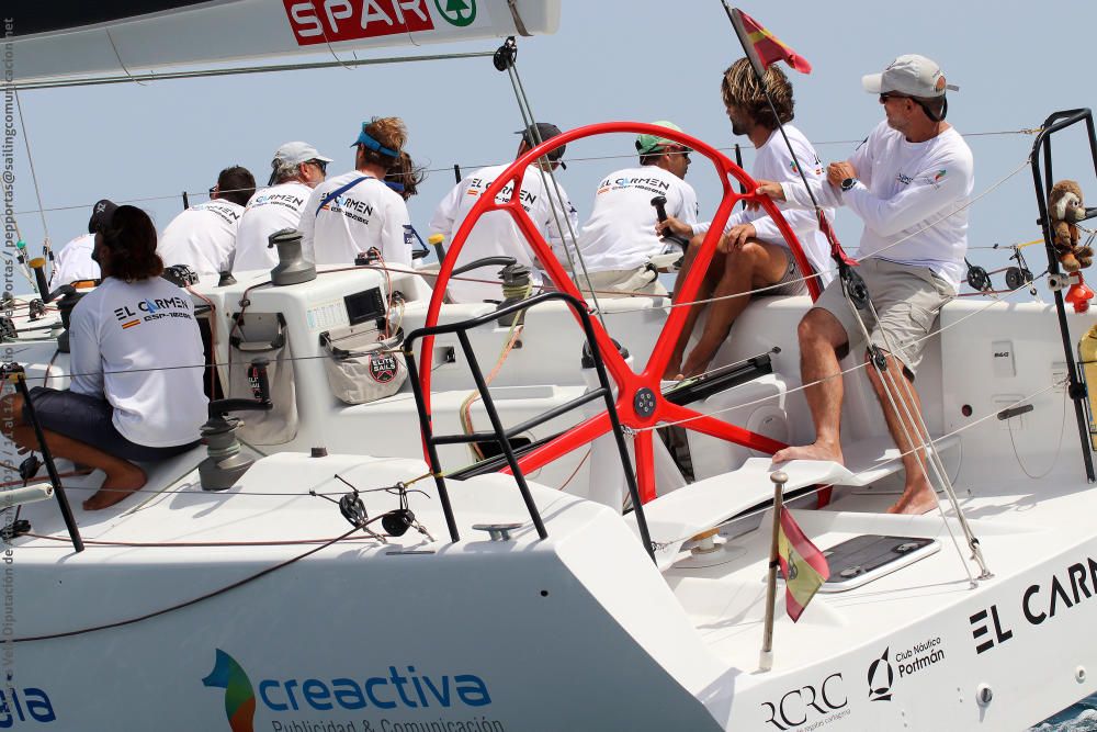 El poco viento acorta la regata de Tabarca