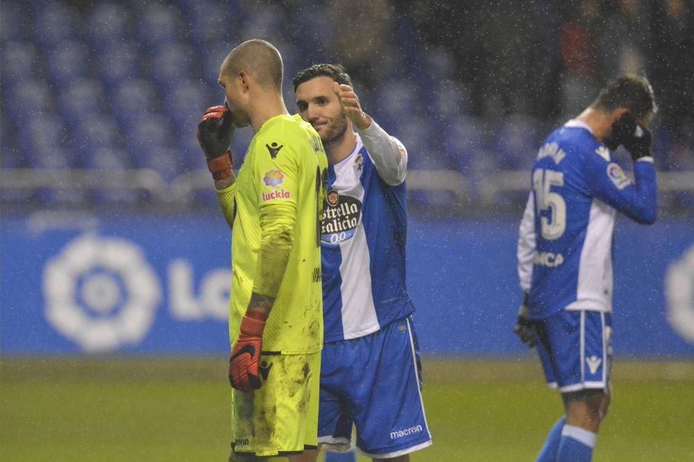 El Dépor cae en Riazor ante el Valencia