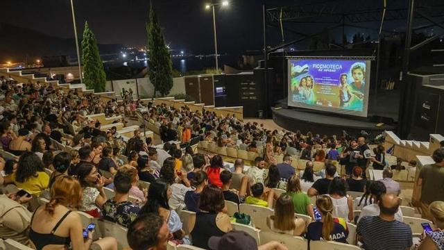 El Auditorio Paco Martín durante una sesión de la ‘Ficcmoteca’ de verano.