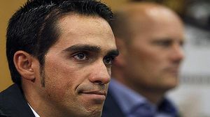 El ciclista Alberto Contador en la roda de premsa on ha proclamat la seva innocència i el seu total desacord amb la sentència del Tribunal d’Arbitratge Esportiu (TAS).