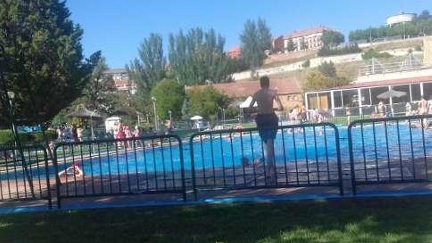 Instalaciones de las piscinas municipales ya abiertas.