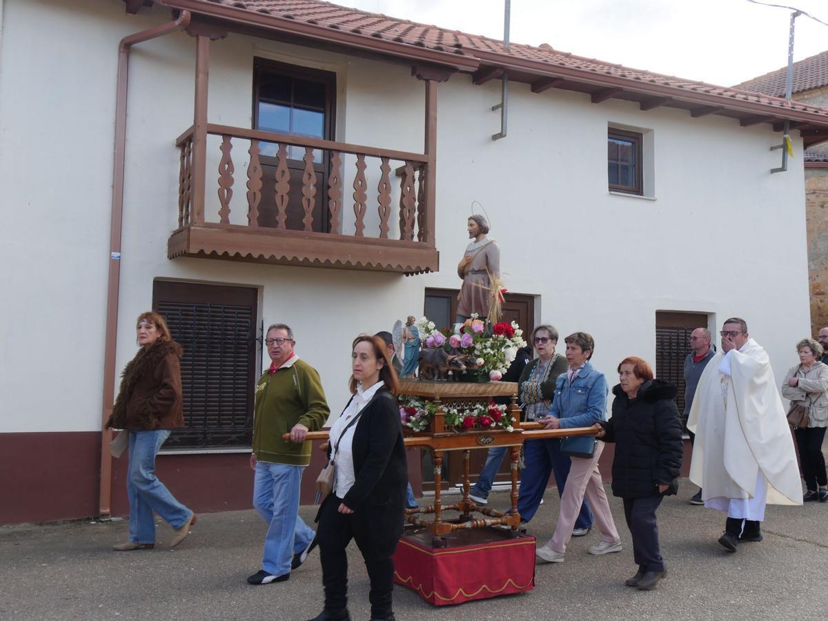GALERÍA | La Fiesta de San Isidro en Camarzana de Tera, en imágenes