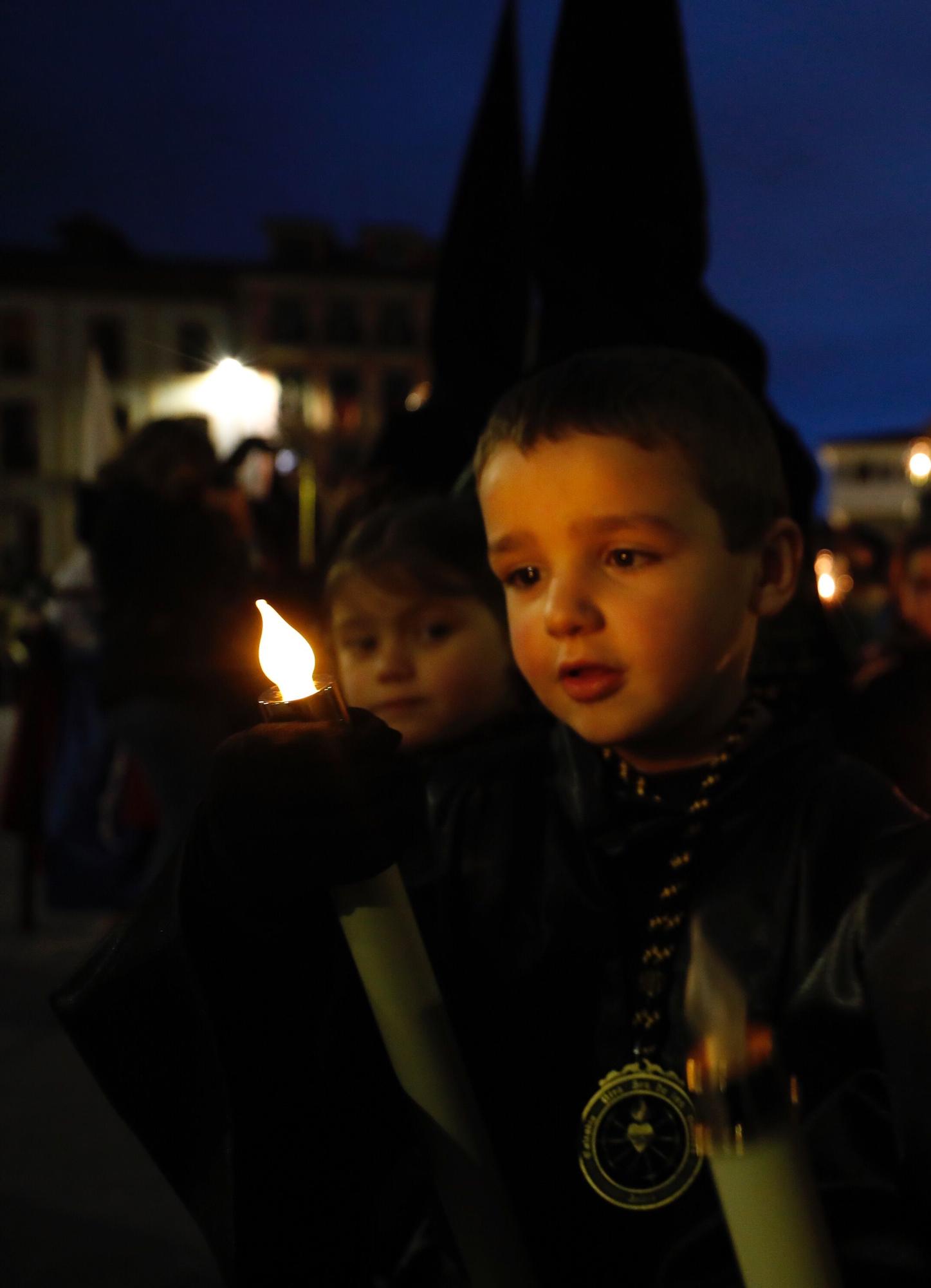 EN IMÁGENES: Así fue la procesión del Santo Encuentro de Avilés