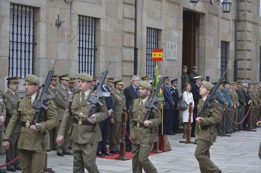 El nuevo jefe de la FLO preside su primer Día de las Fuerzas Armadas