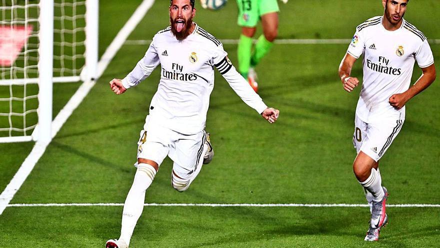 Ramos, eufòric, després de marcar el gol del triomf.