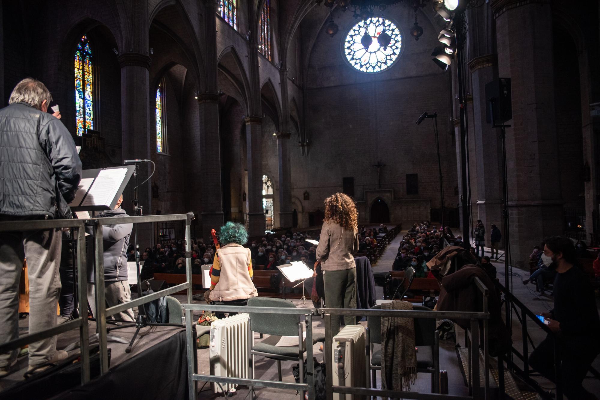 L'assaig previ al concert de Savall a la Seu de Manresa, en fotos