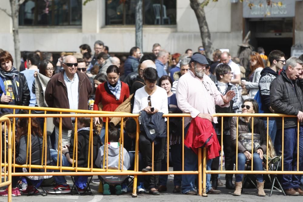 Búscate en la mascletà del 18 de marzo