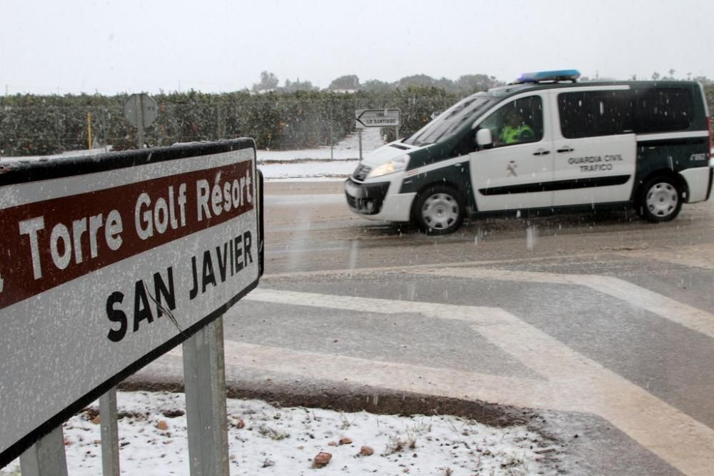 La nieve llega a San Javier, Balsicas y el Campo d