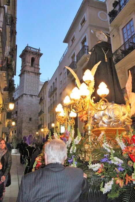 Procesion vicentina del Altar del Carmen