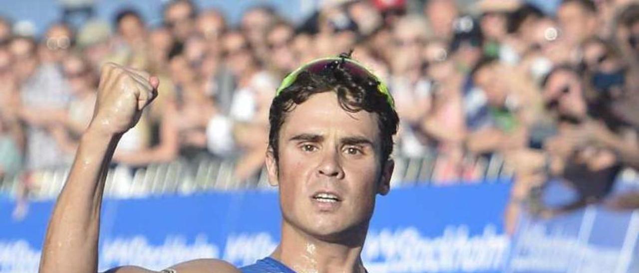 El triatleta Gómez Noya liderará a los olímpicos gallegos. // TT. News Agency