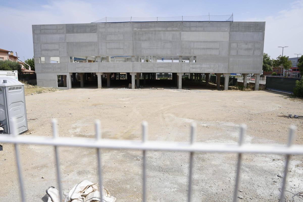 Les imatges de les obres per constuir un supermercat d'una cadena xilena a Vilablareix