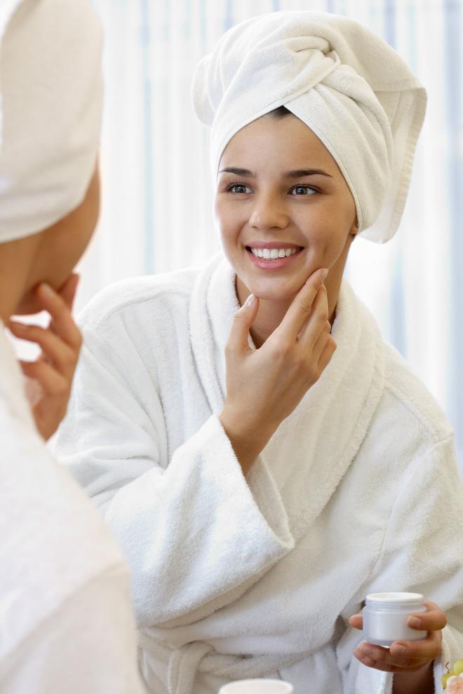 Retinol sérum contra arrugas