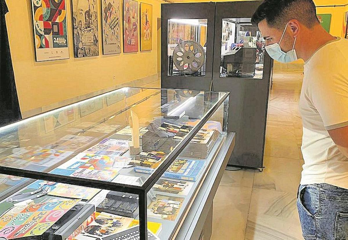 Una exposición recorre los 25 años del certamen audiovisual de Cabra
