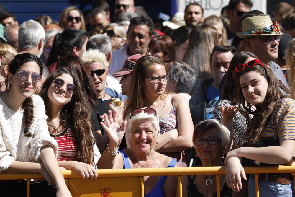 Búscate en la mascletà del 8 de marzo