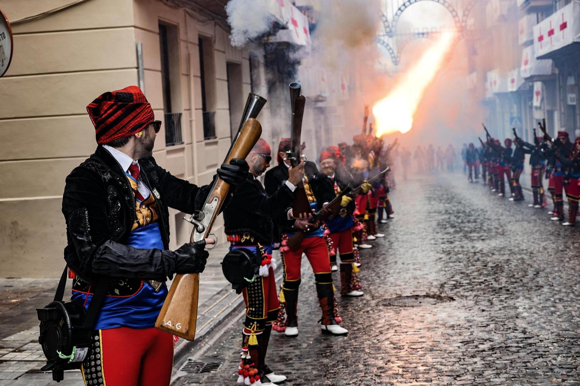 Moros y Cristianos de Alcoy: el Día del Alardo