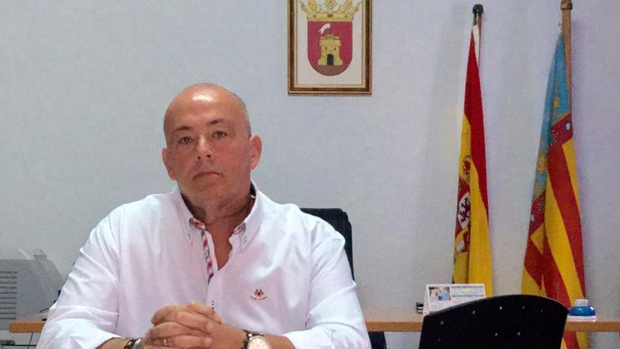 El alcalde de Algimia de Almonacid dimite de todos sus cargos