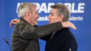 Feijóo: "No és humanitat, és compra de votants"