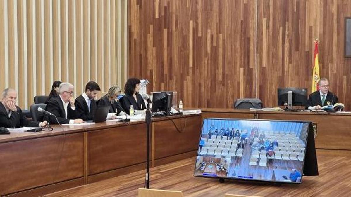 «No lo escucho, agente»: un sistema judicial reñido con la tecnología