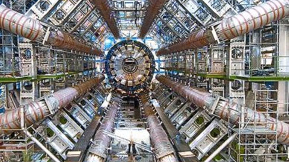 El colisionador del CERN, que funciona con 90 toneladas de helio.