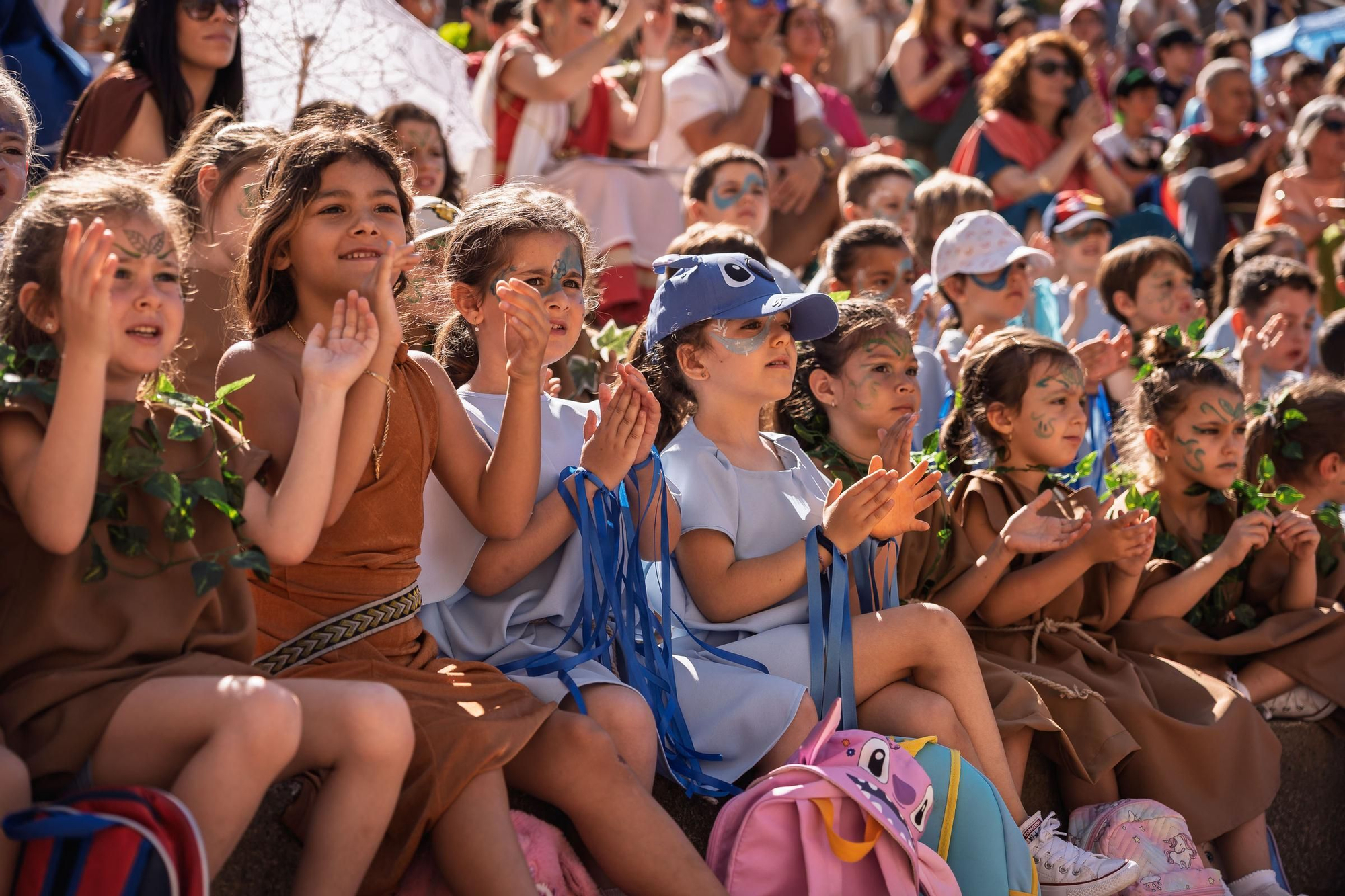 Fotogalería | Los escolares toman el Teatro Romano en Emerita Lvdica