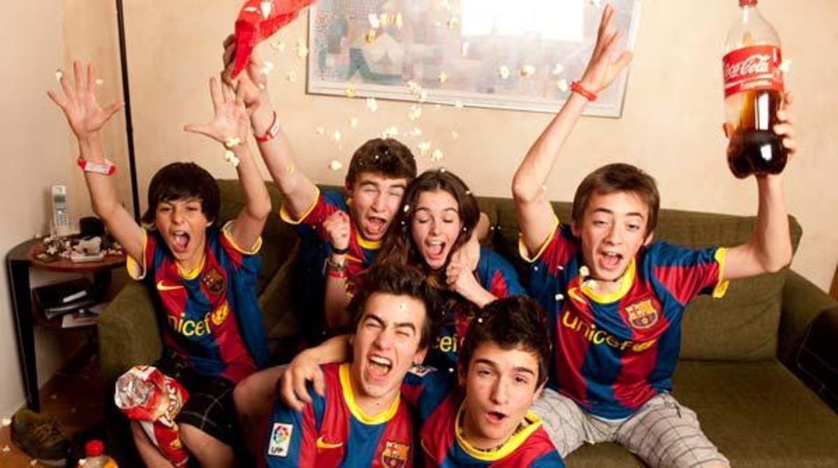 Els protagonistes de la sèrie de TV3 recolzen el Barça en la final de Copa.