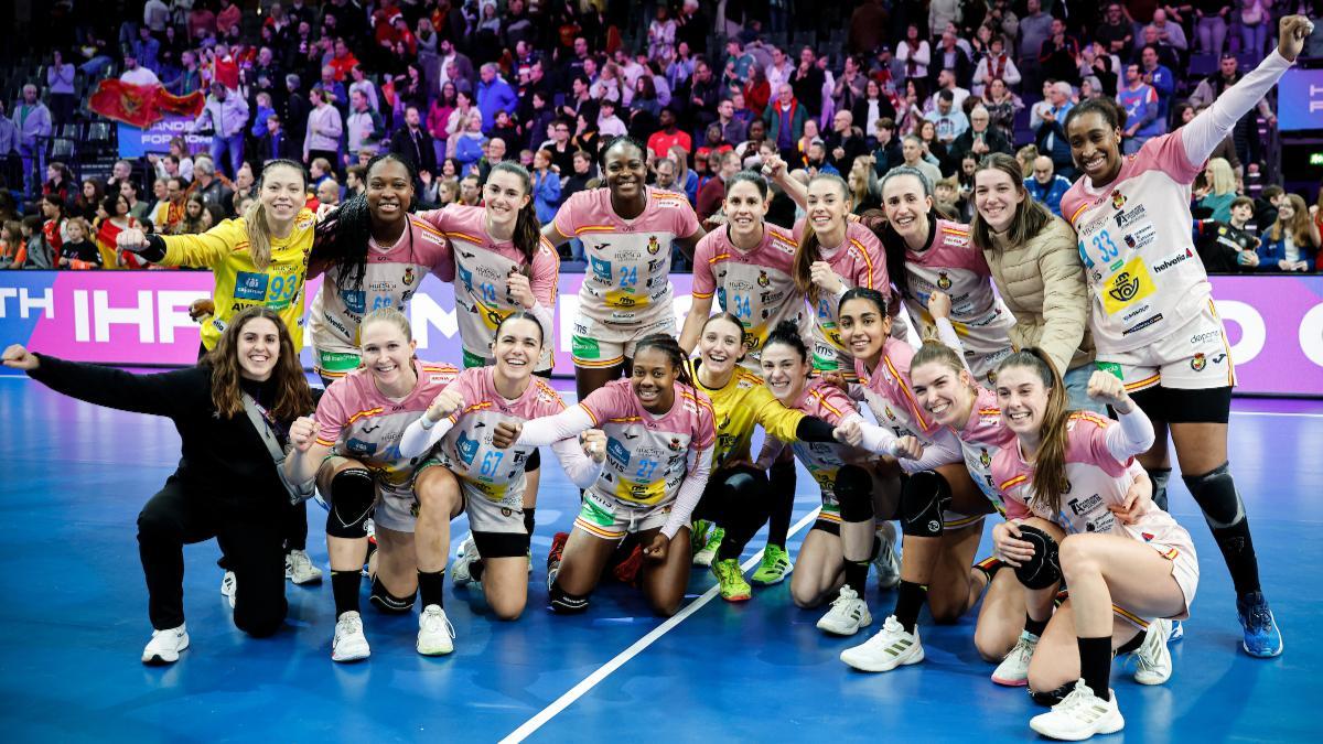 Felicidad total en las Guerreras y ahora... a seguir