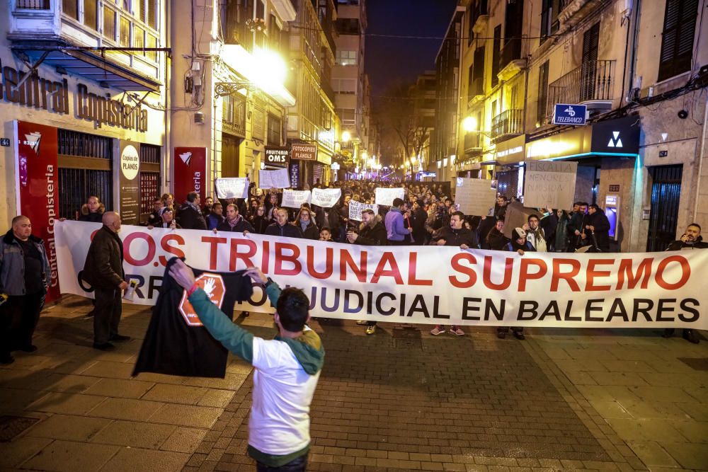 Nueva manifestación del entorno Cursach contra el juez Penalva