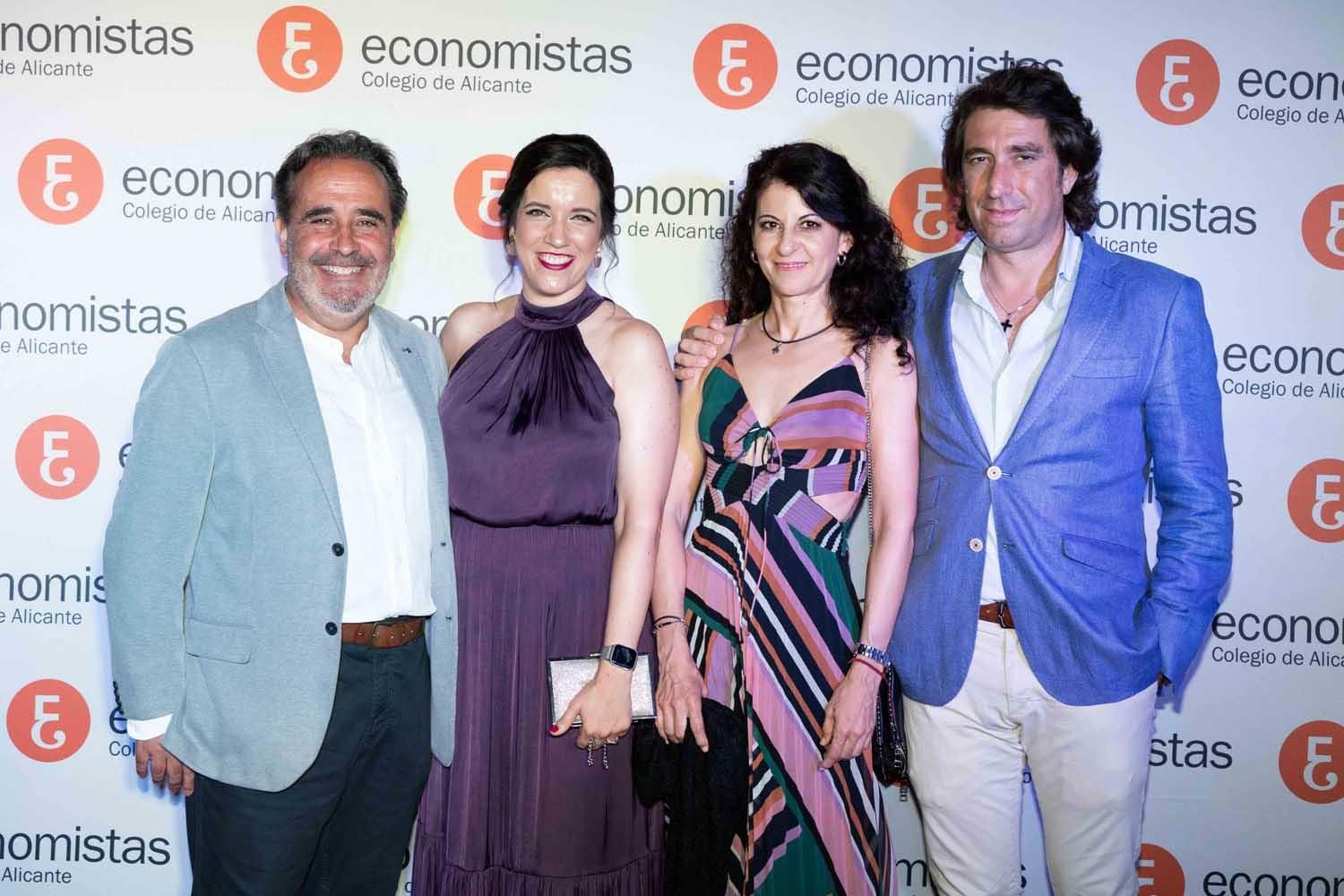 Los Economistas de Alicante celebran su cena anual en honor a su patrón