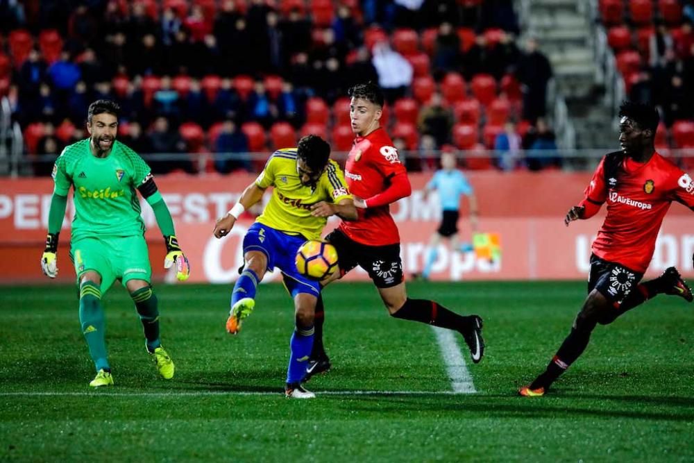 Zweitligist Real Mallorca hat am Sonntag (29.1.) im Stadion von Son Moix 0:0 gegen Cádiz gespielt. Es ist das dritte Unentschieden in Serie für den Inselclub.